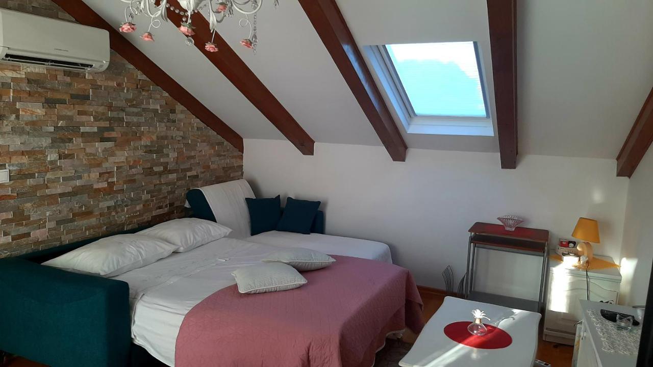 Viktorija Apartments Seget Vranjica Extérieur photo